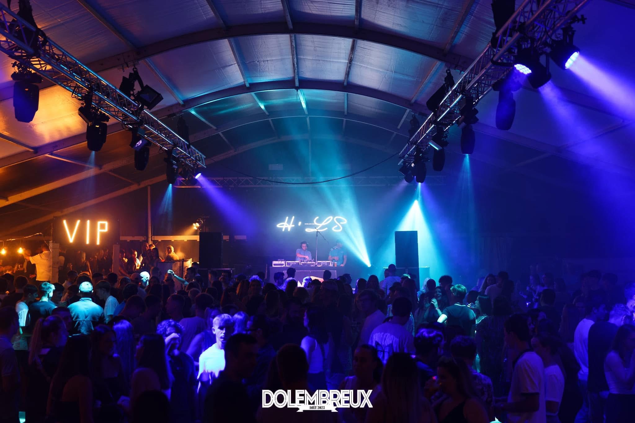 H'LS aux platines durant le Bal de Dolembreux 