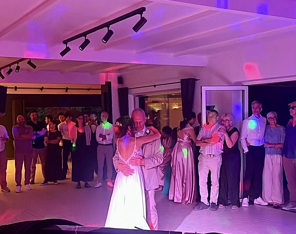 La première danse d'un mariage à la salle La Boisselée Herve. 